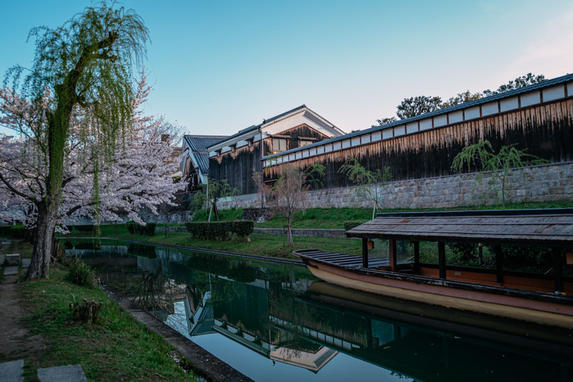 川沿いの景色