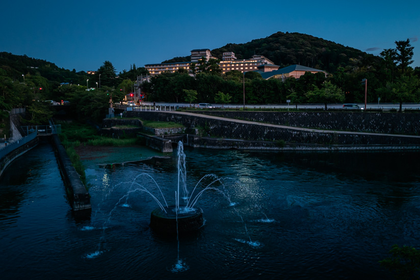 景色も涼し気