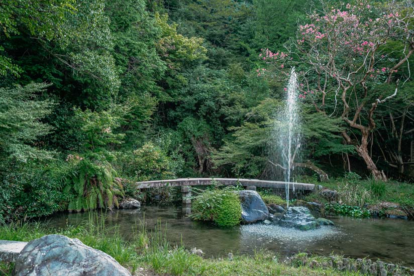 長閑な池と噴水