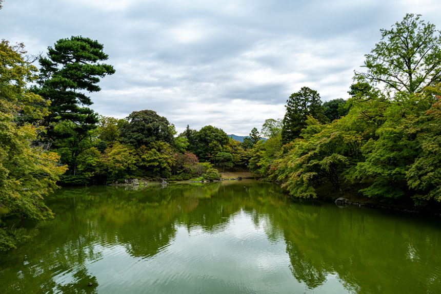 北池