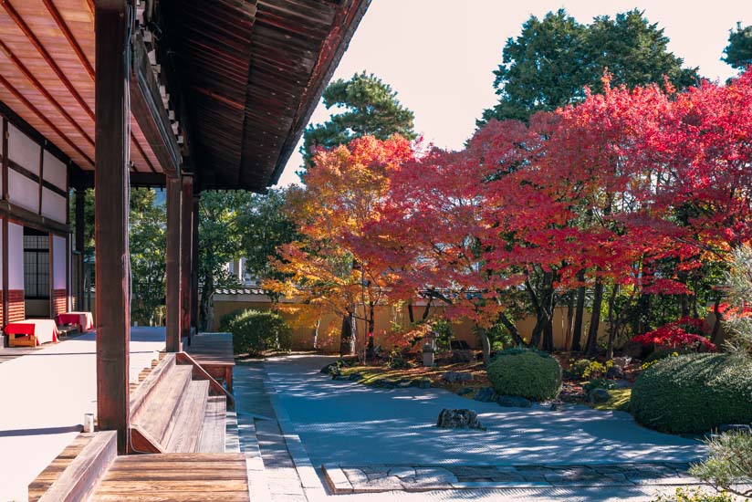 方丈の南側の庭園