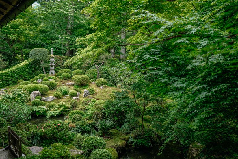 客殿の庭園