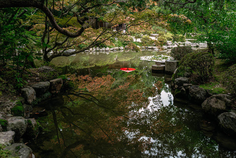 臥龍橋の近く