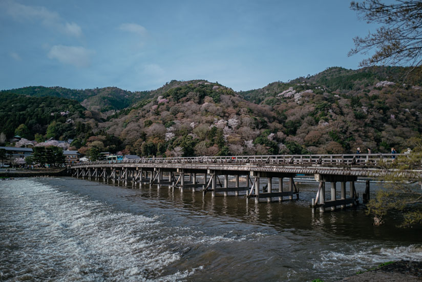 桂川に架かる渡月橋